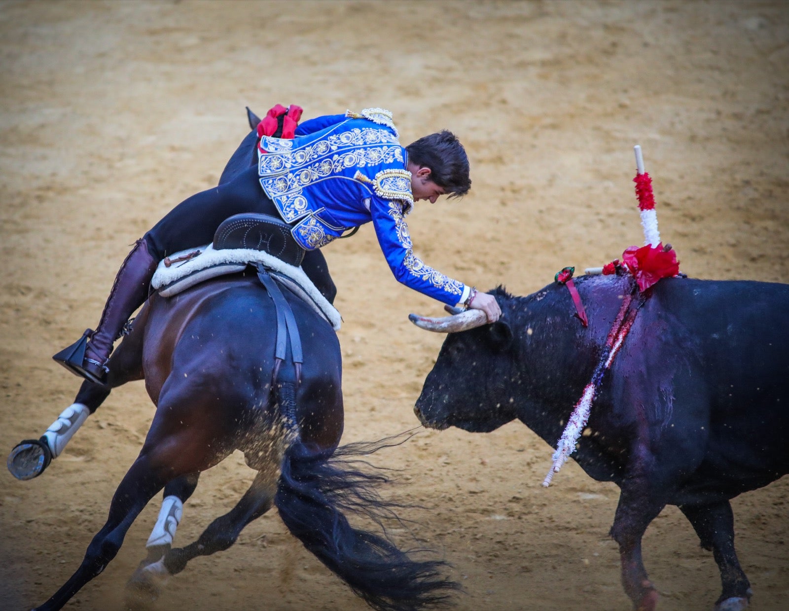 Pablo y Guillermo Hermoso de Mendoza, Puerta Grande en el primer festejo de la feria