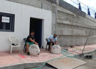 Imagen secundaria 1 - El puerto de Motril y la Junta inyectan casi un millón de euros en modernizar la lonja