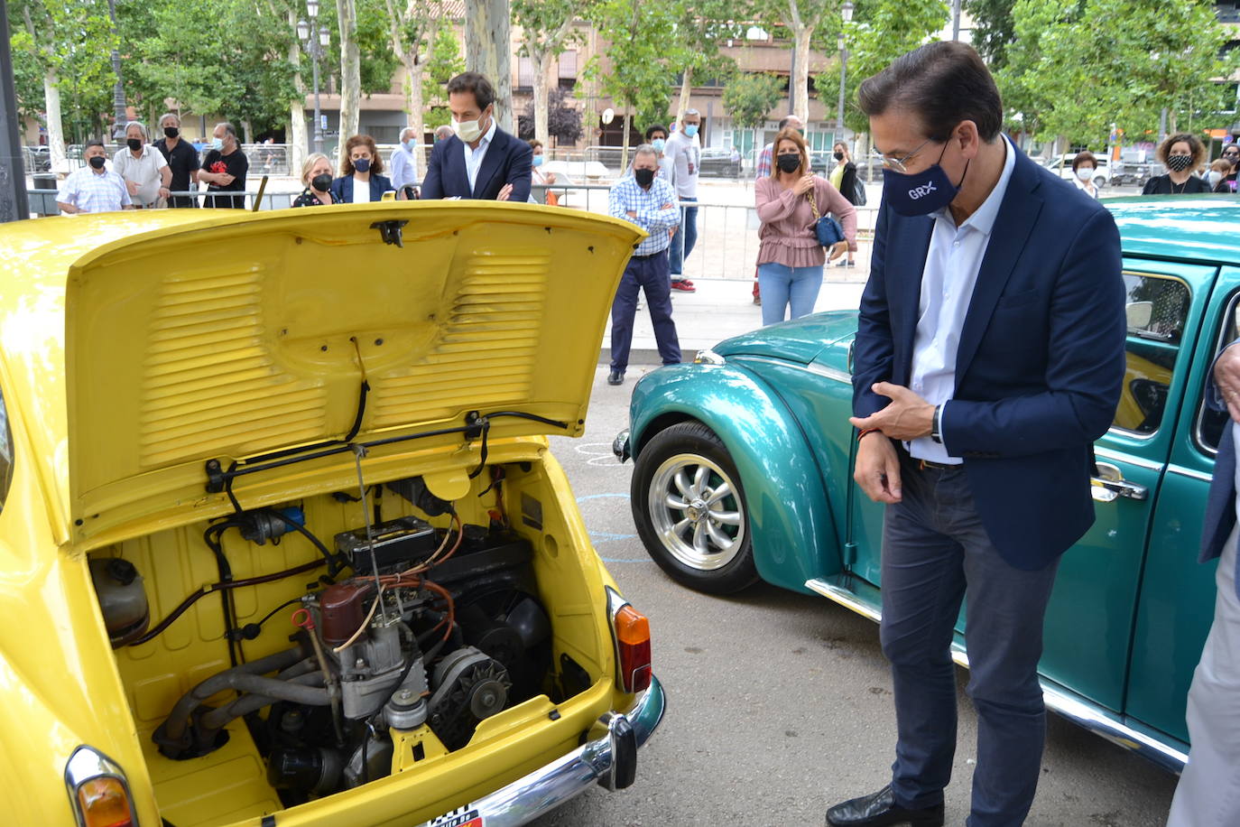 Hasta las 15 horas del domingo se podrán contemplar en el Paseo del Salón, los más de 70 vehículos del siglo pasado participantes en la XVII Ruta Reale.