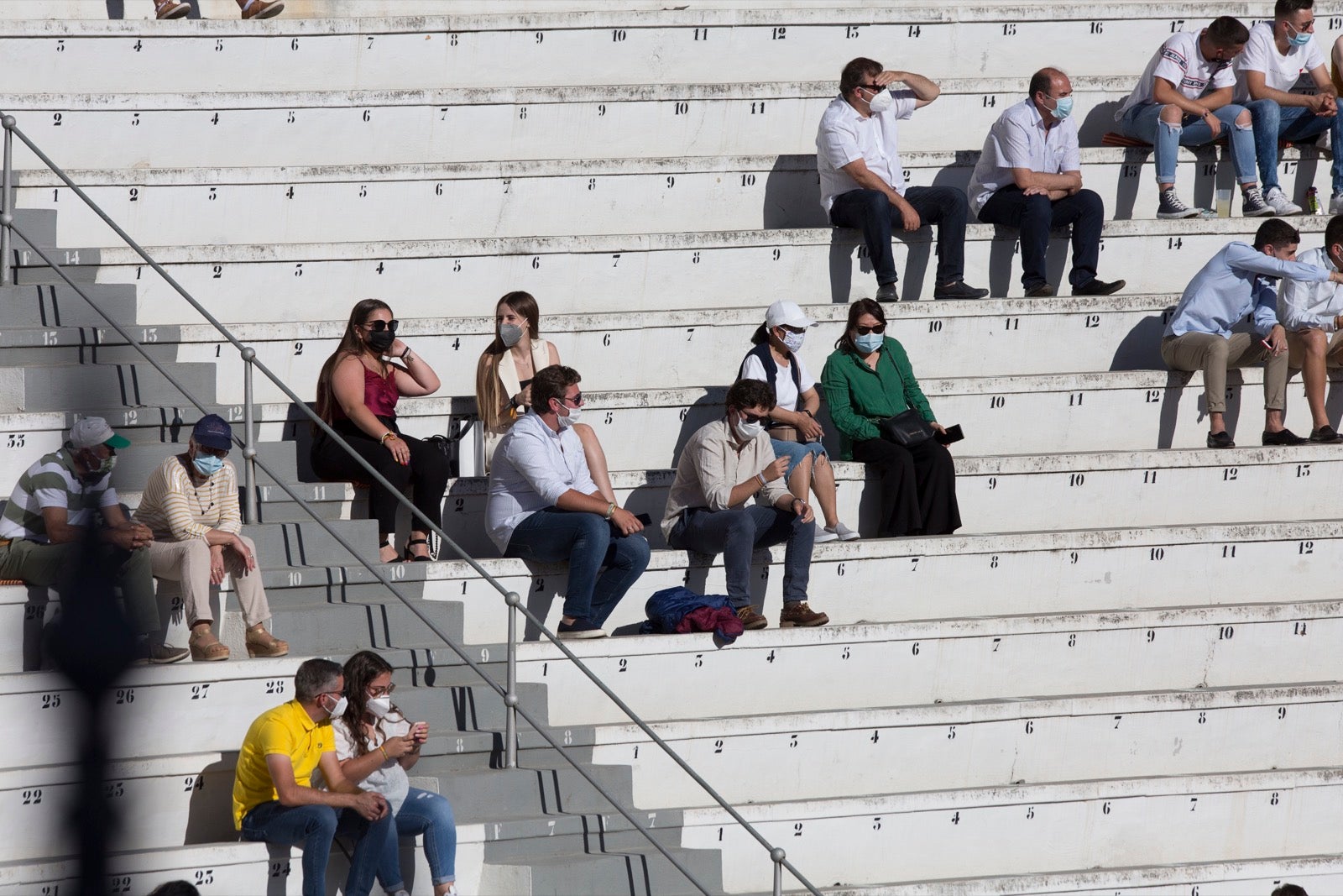 Fotos: Búscate en los tendidos de la Monumental de Frascuelo