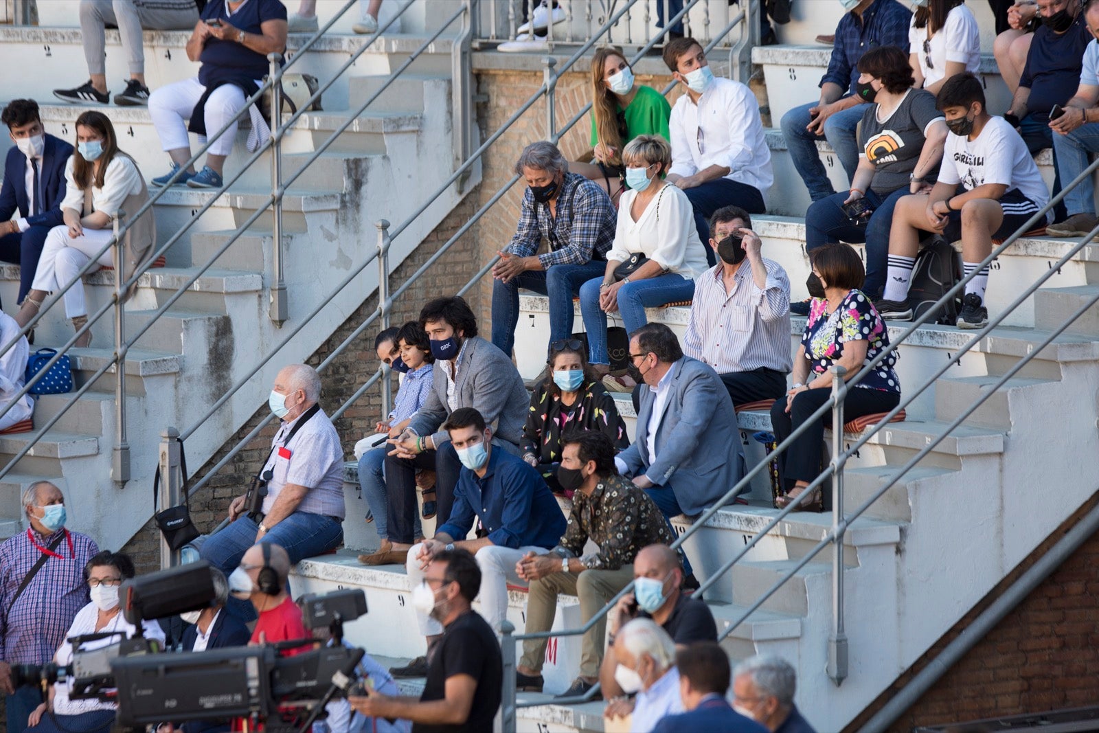 Fotos: Búscate en los tendidos de la Monumental de Frascuelo