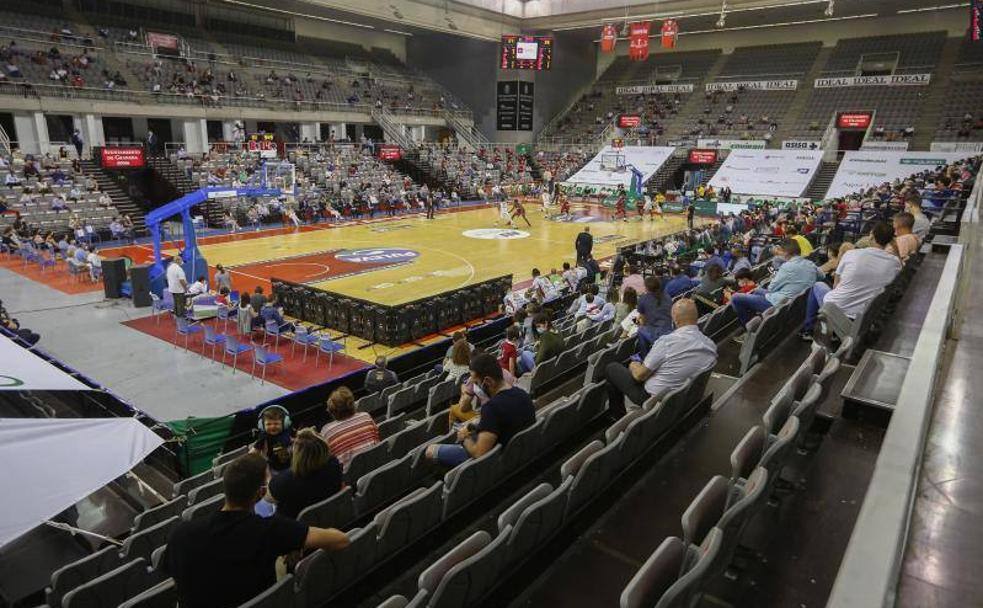Panorámica del Palacio de los Deportes de Granada. 