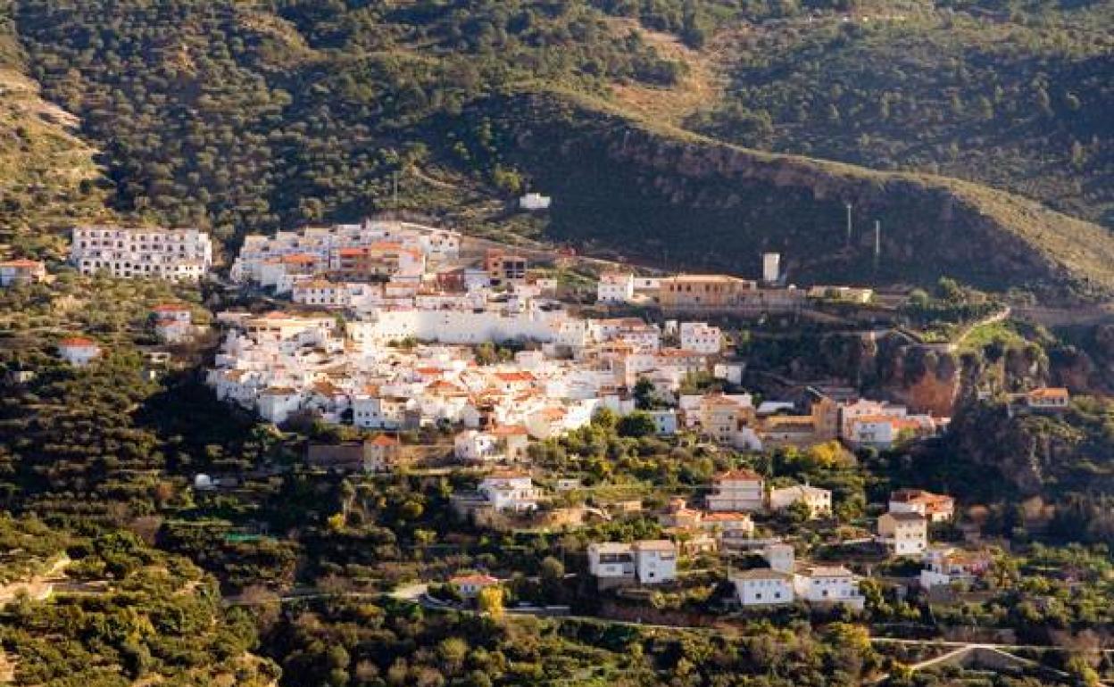 Vista de Lentegí, el municipio con mayor tasa de contagios de Andalucía.