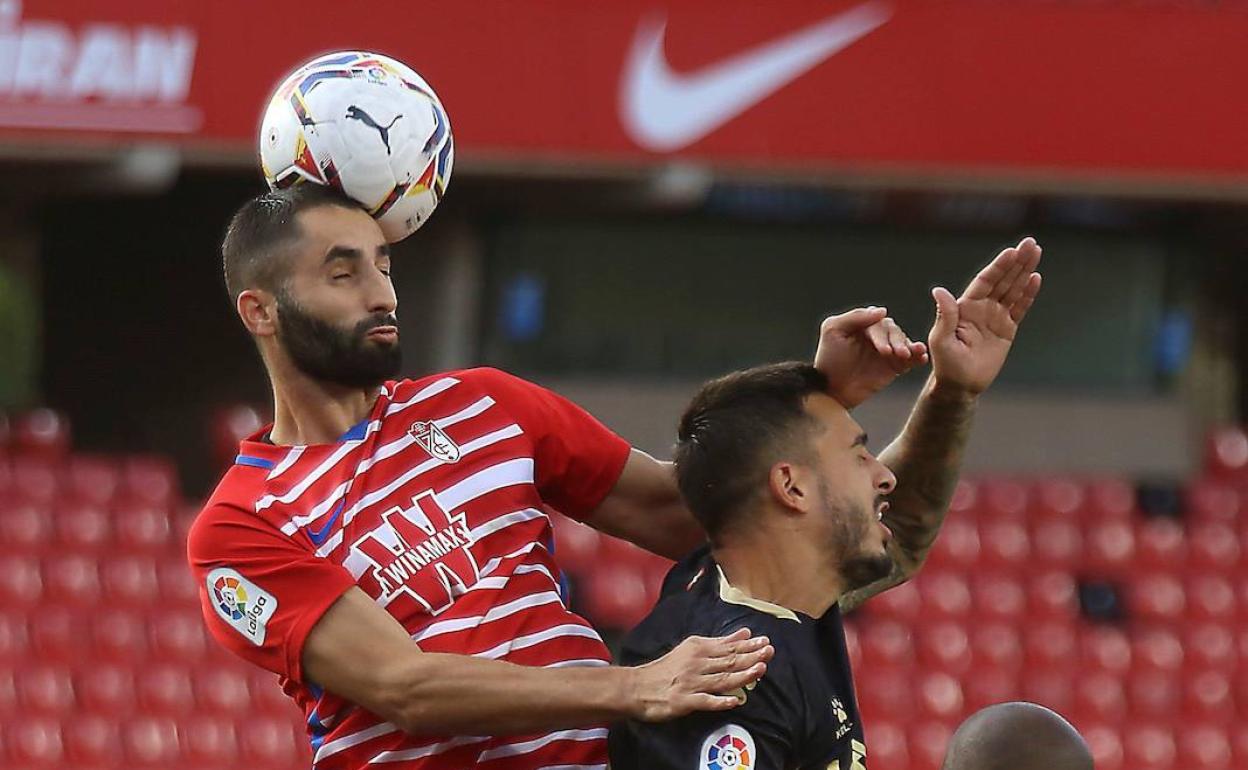 Gonalons, con dudas de seguir. 