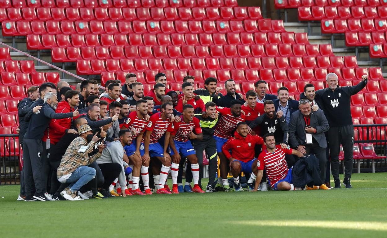 Despedida del Granada de la pasada temporada. 