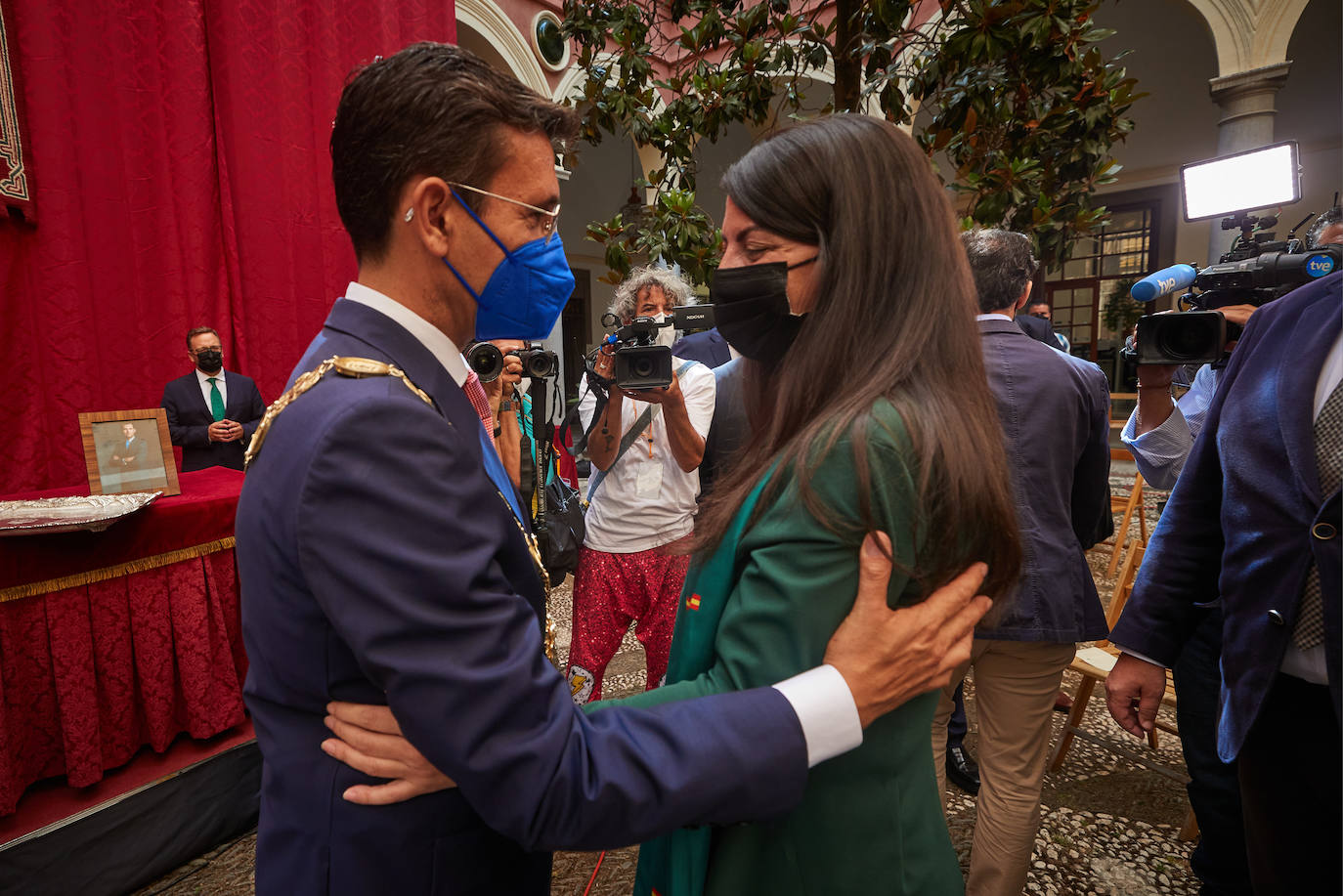 Todas las imágenes de una jornada histórica para Granada