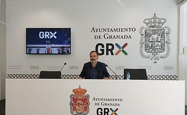 El PSOE tiende la mano para formar gobierno a todos los concejales, salvo a los de Vox