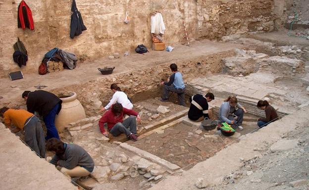 Excavación de la casa árabe. 