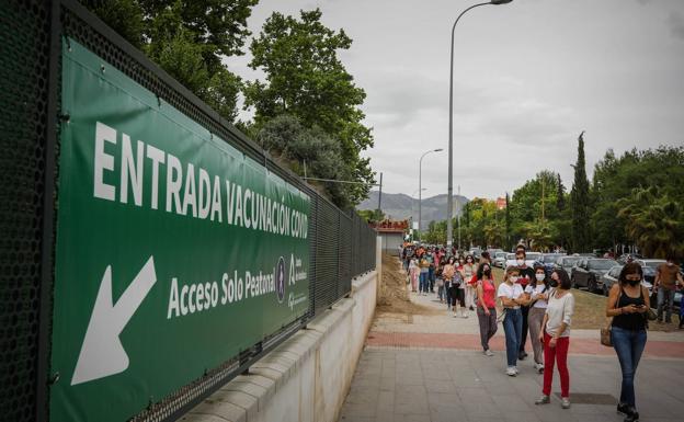 23 nuevos ingresos en los hospitales granadinos por covid en un solo día