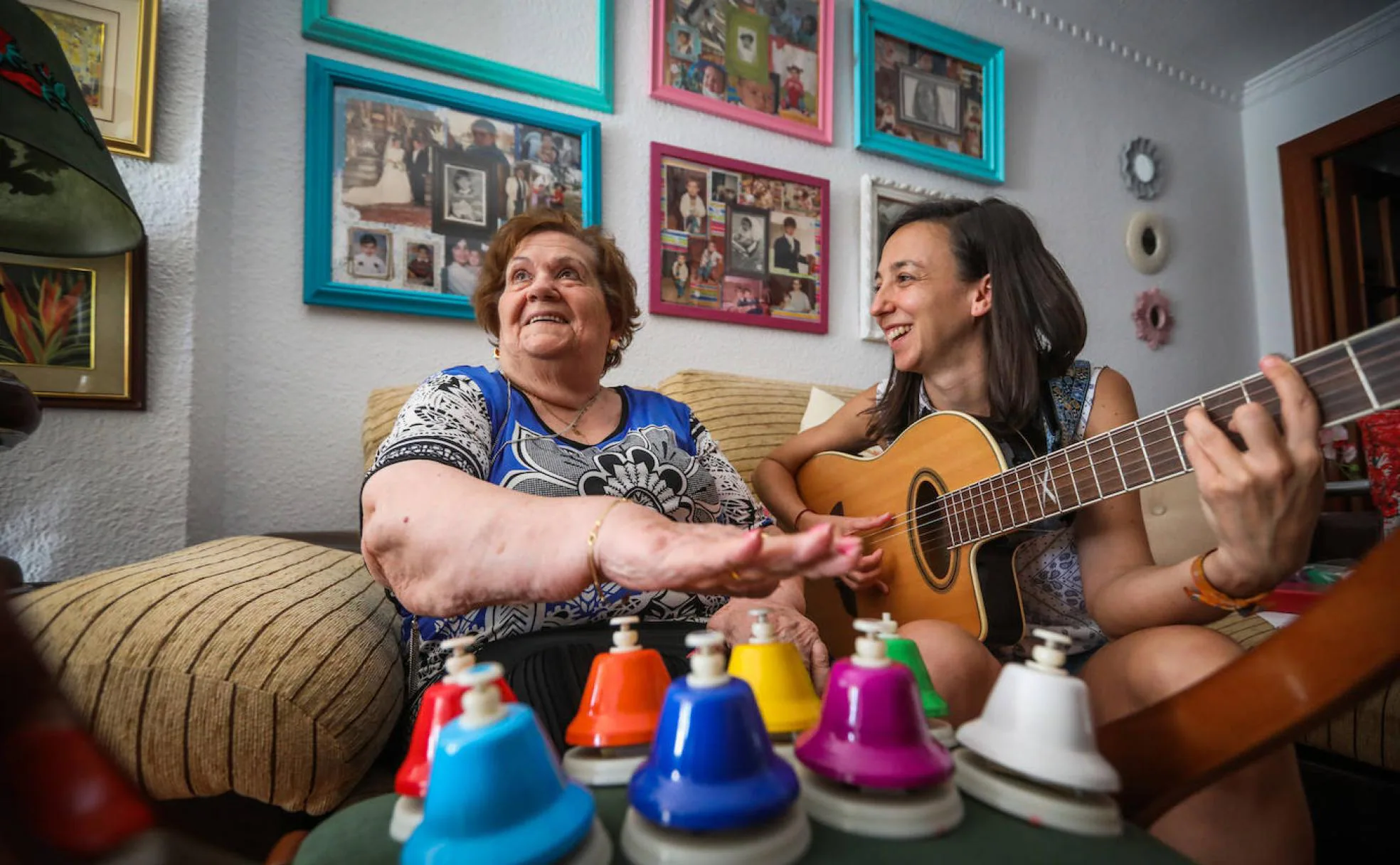 Música contra el alzhéimer, en Granada: «No había escuchado cantar a mi  madre nunca» | Ideal