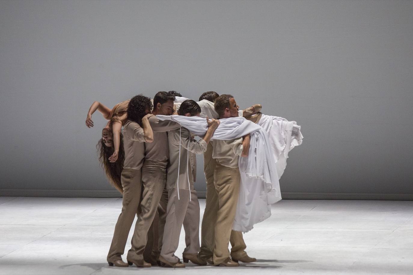 Fotos: El Maleficio de la Mariposa cierra el Festival