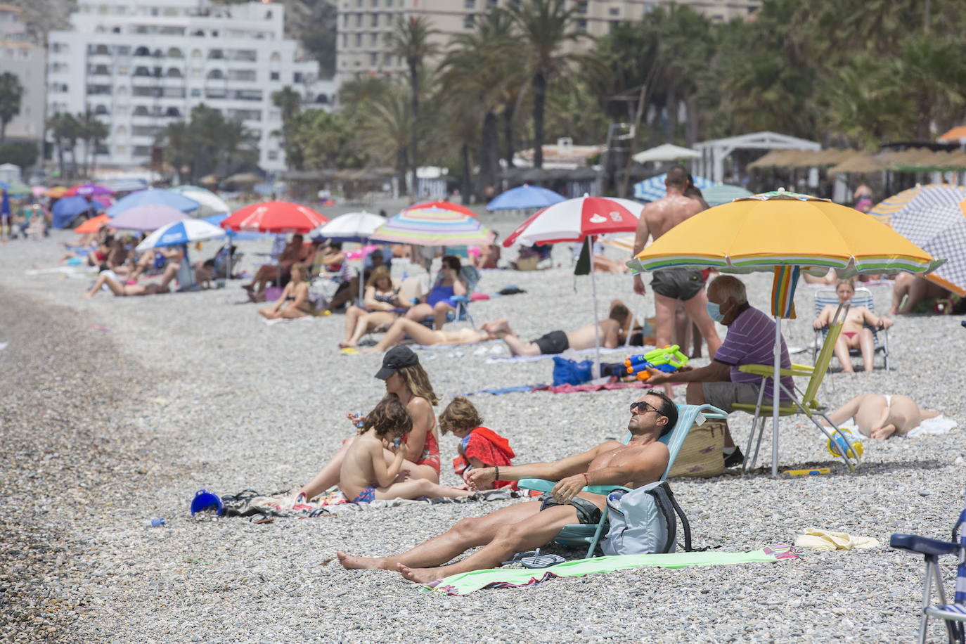 La Junta pide a los ayuntamientos de la Costa de Granada cerrar las playas por la noche