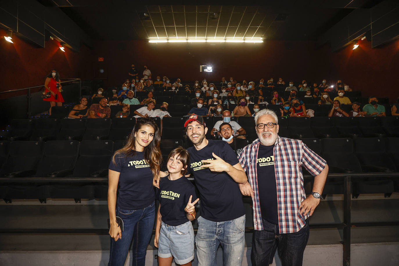 Sálamo, Fulgencio, Guapo y Harlem, ante el público. 