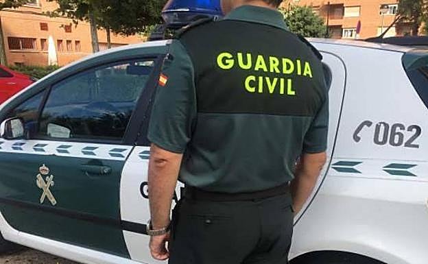 Atropella a un peatón en silla de ruedas y se da a la fuga en Granada