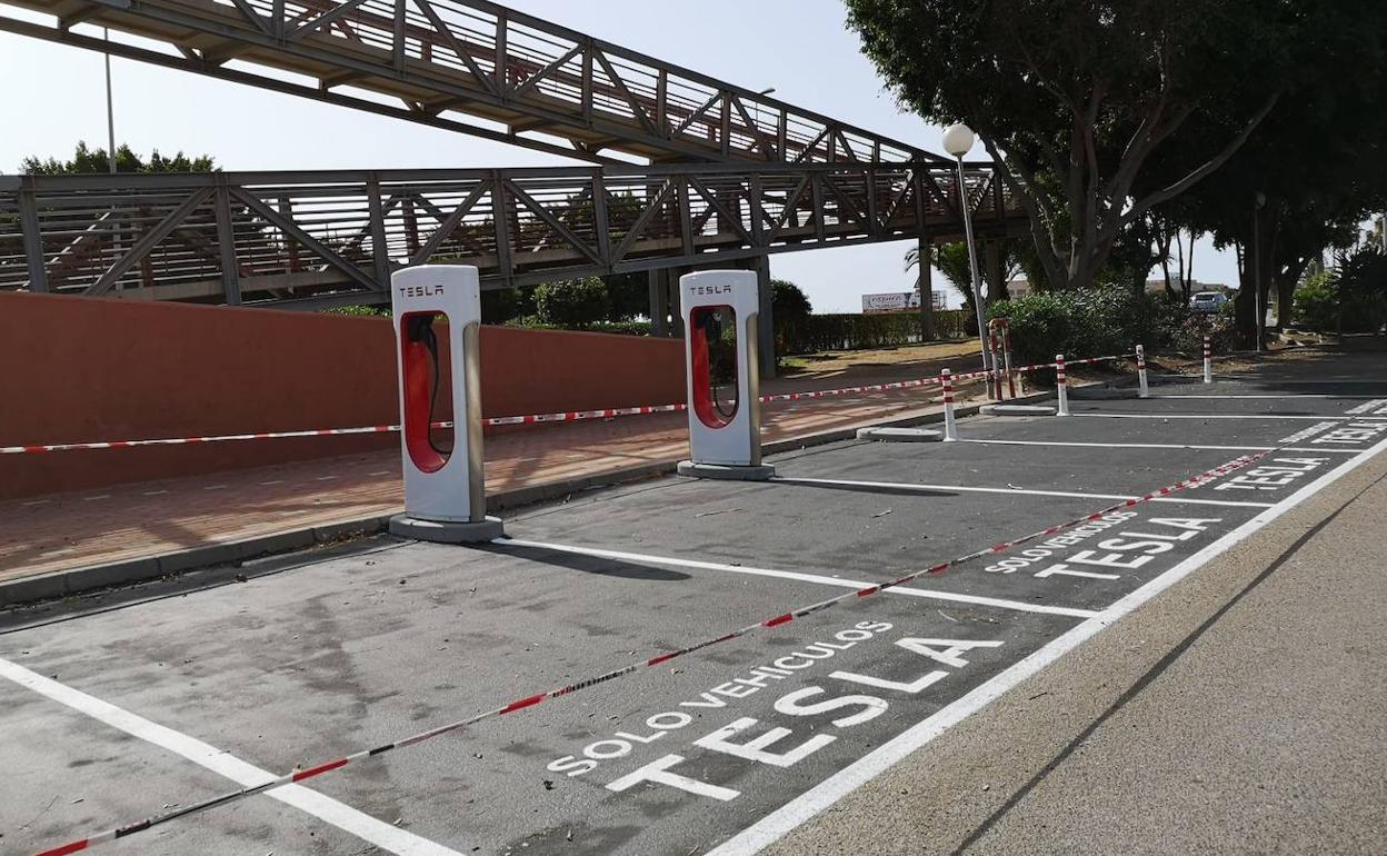 El nuevo supercargador está prácticamente listo para entrar en servicio y se ubica en los aparcamientos del centro comercial Copo. 