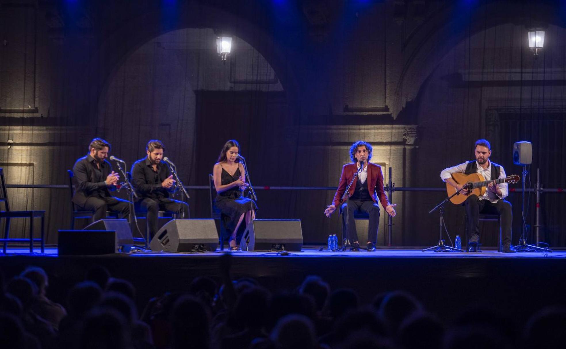 Cultura en Almería | El 'Abecedario' de Arcángel rinde honor al flamenco