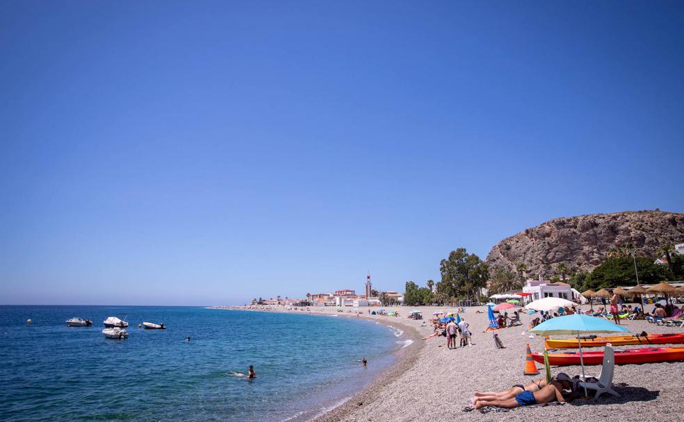 La playa dispone de una de las ofertas gastronómicas más ricas del litoral.