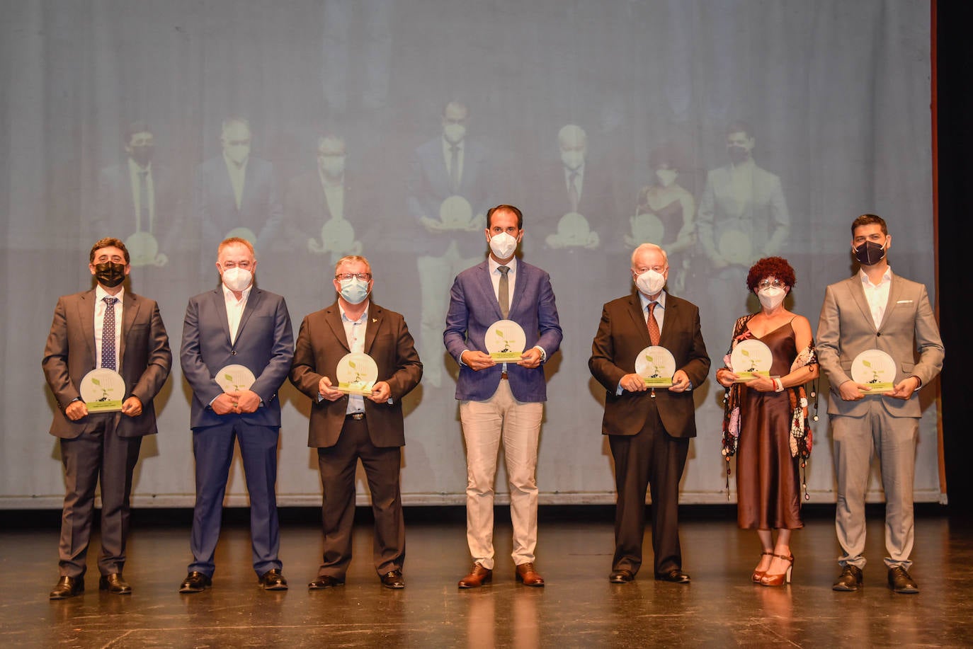 El Centro Cultural de Adra acogió este jueves una gala en la que se puso en valor al sector agroalimentario de la provincia de Almería