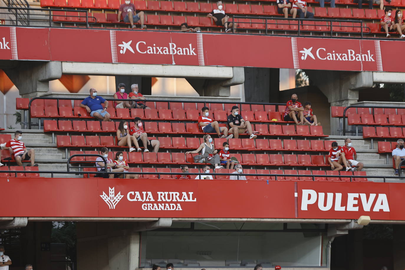 La afición vuelve a disfrutar de los partidos del Granada CF