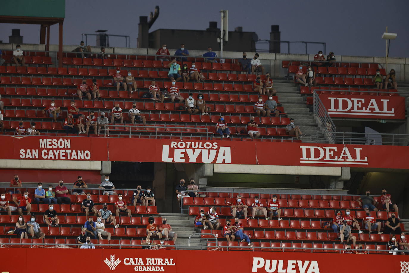 La afición vuelve a disfrutar de los partidos del Granada CF