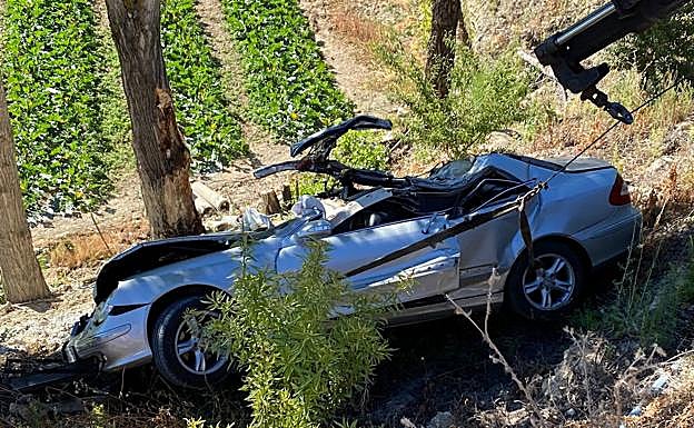 La carretera se cobra la vida de tres jóvenes en Arenas del Rey, que estaba en fiestas
