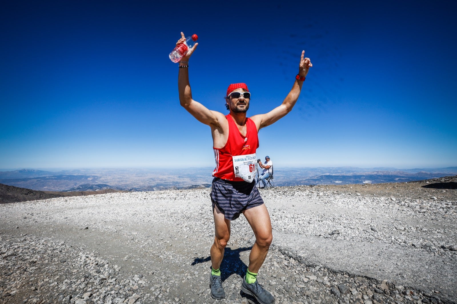 Los corredores han recorrido los 48,7 kilómetros entre Granada y el Veleta en la más emblemática carrera del calendario deportivo del verano en Sierra Nevada