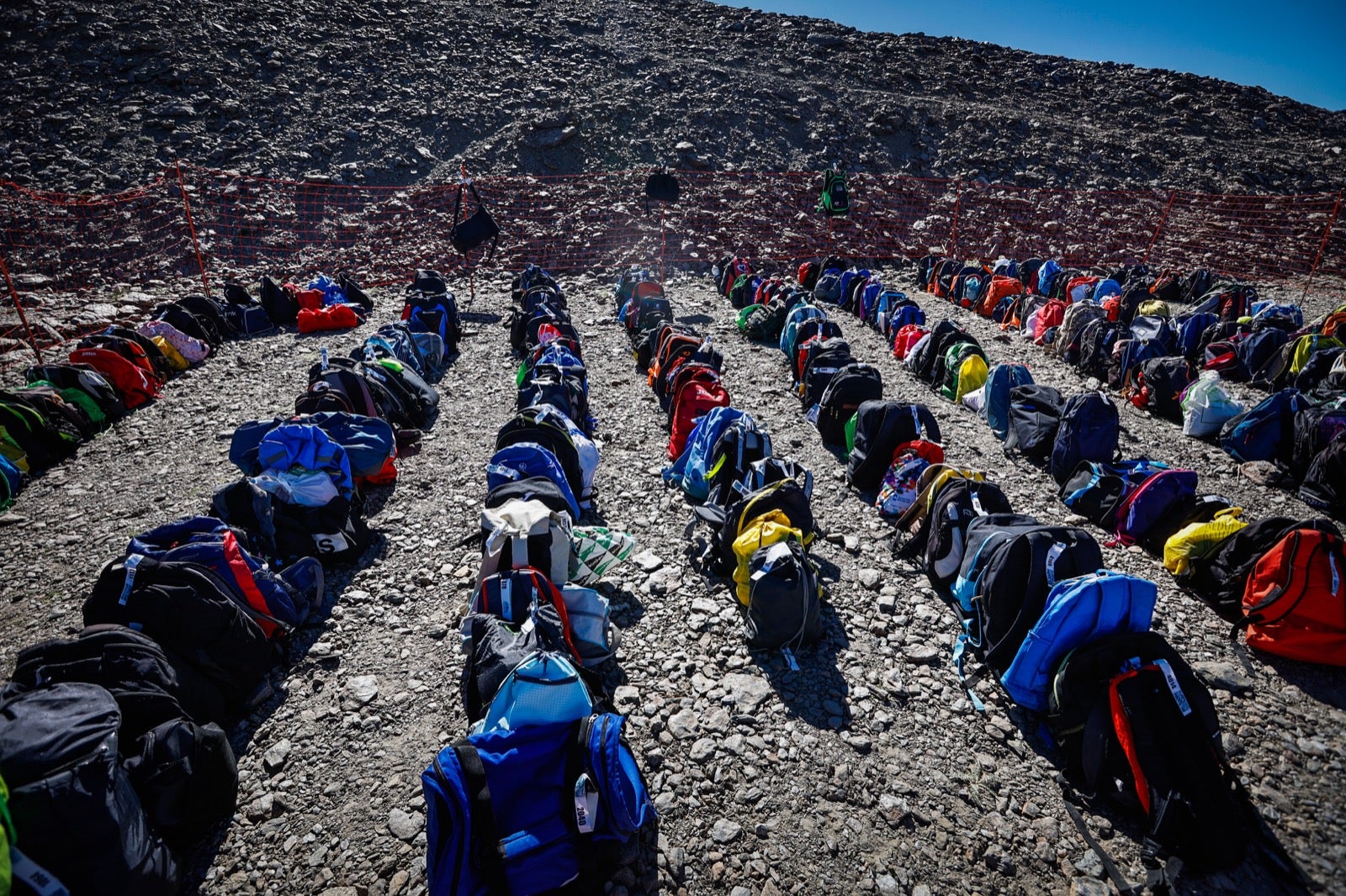 Los corredores han recorrido los 48,7 kilómetros entre Granada y el Veleta en la más emblemática carrera del calendario deportivo del verano en Sierra Nevada