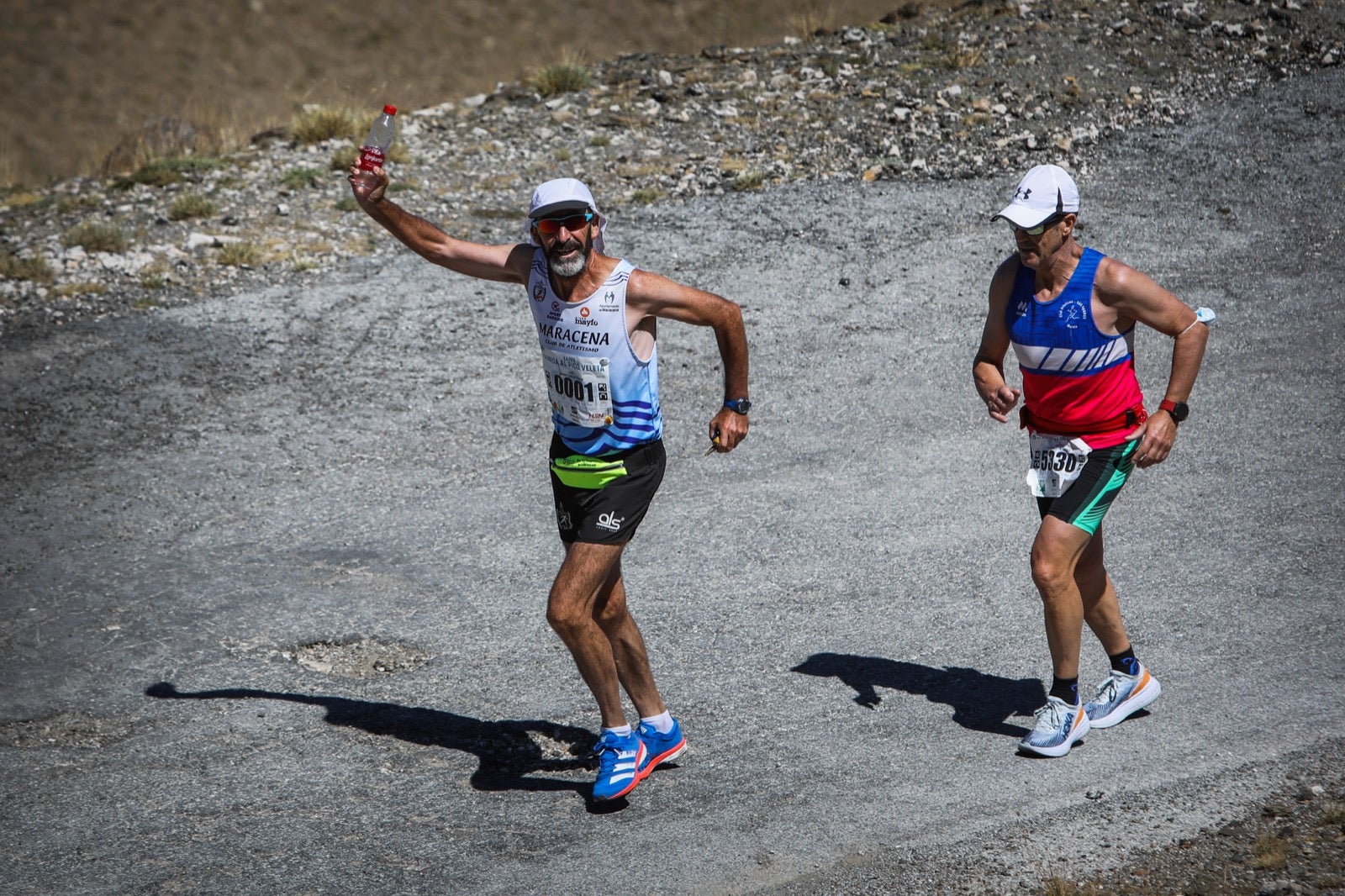 Los corredores han recorrido los 48,7 kilómetros entre Granada y el Veleta en la más emblemática carrera del calendario deportivo del verano en Sierra Nevada