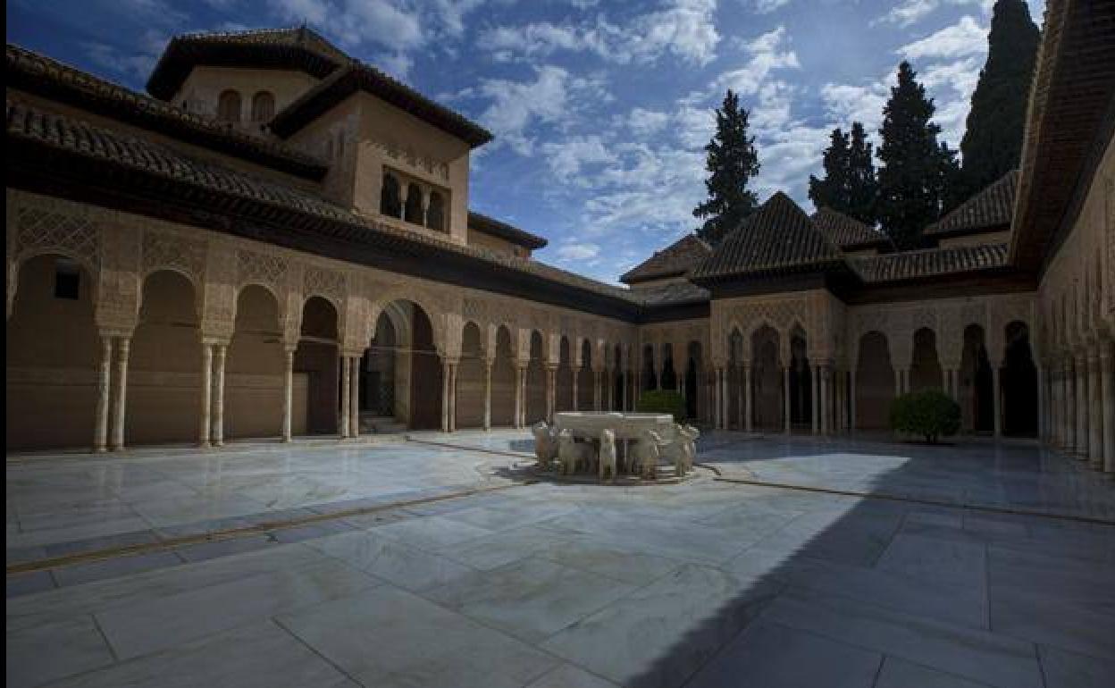 El PSOE denuncia que la Alhambra afronta una situación económica «crítica» por la «pésima gestión» de la Junta