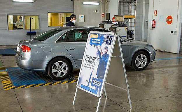 Estos son los fallos que puede detectar la ITV por culpa del calor
