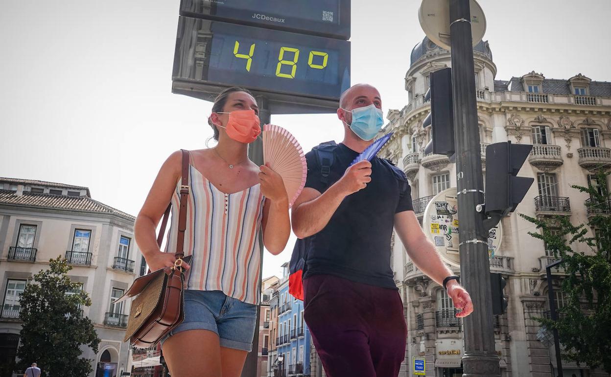 Dejar el coche aparcado, consumir menos carne o comprar menos, entre los consejos contra el cambio climático