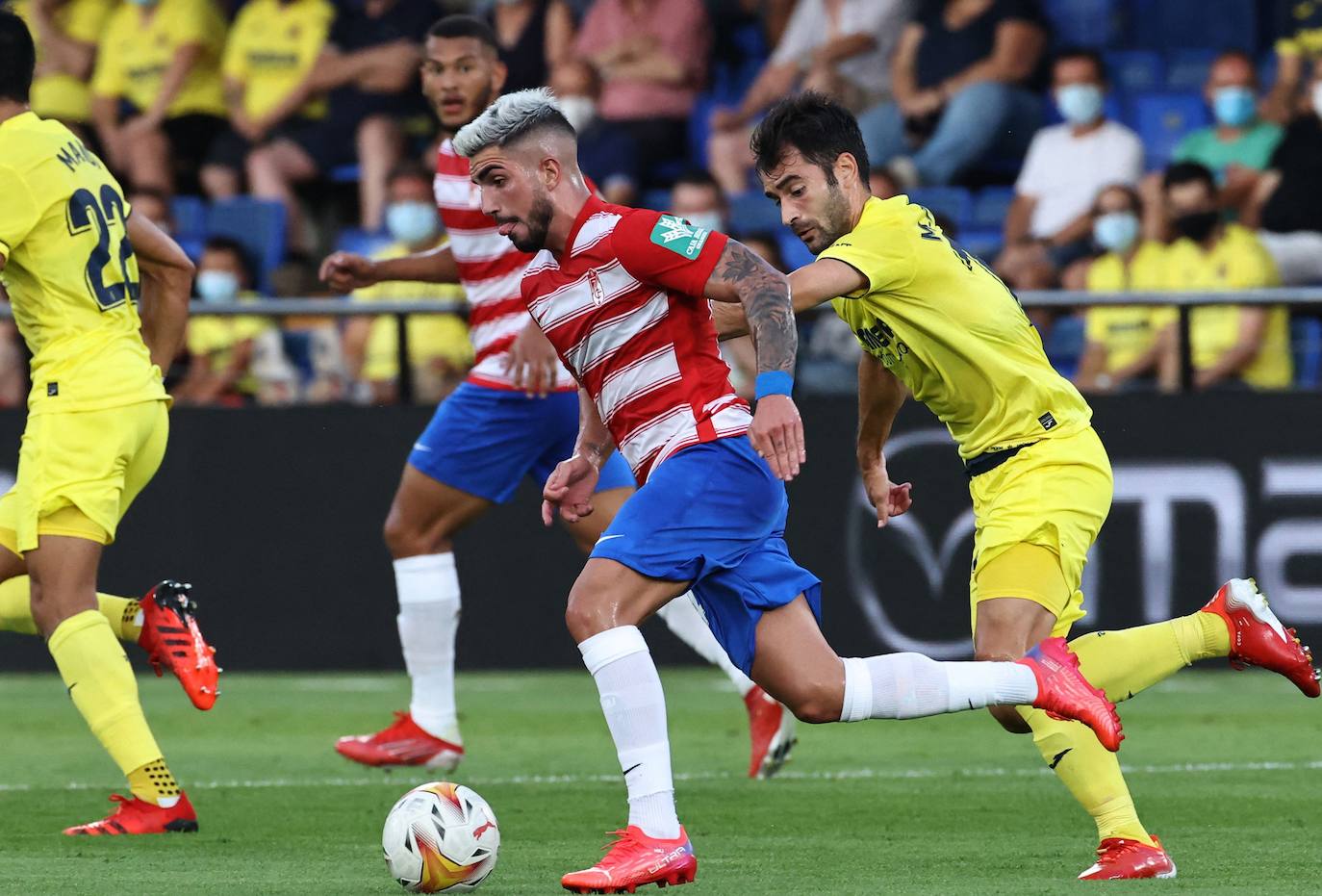 Fotos: Las mejores imágenes del encuentro entre el Villareal y el Granada