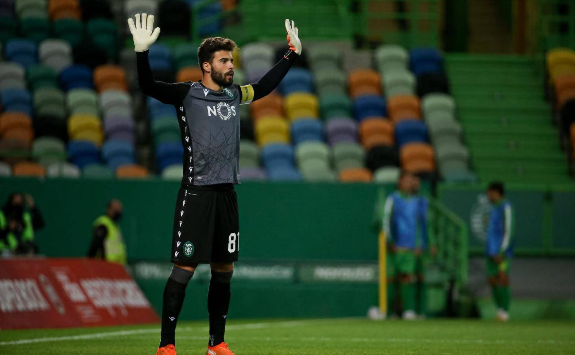 Maximiano durante un encuentro de Copa con el Sporting. 