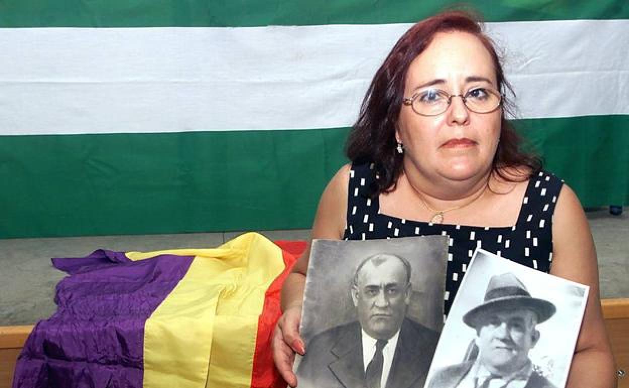 La nieta de uno de los fusilados junto a Lorca lleva a Estrasburgo su petición para localizar la fosa