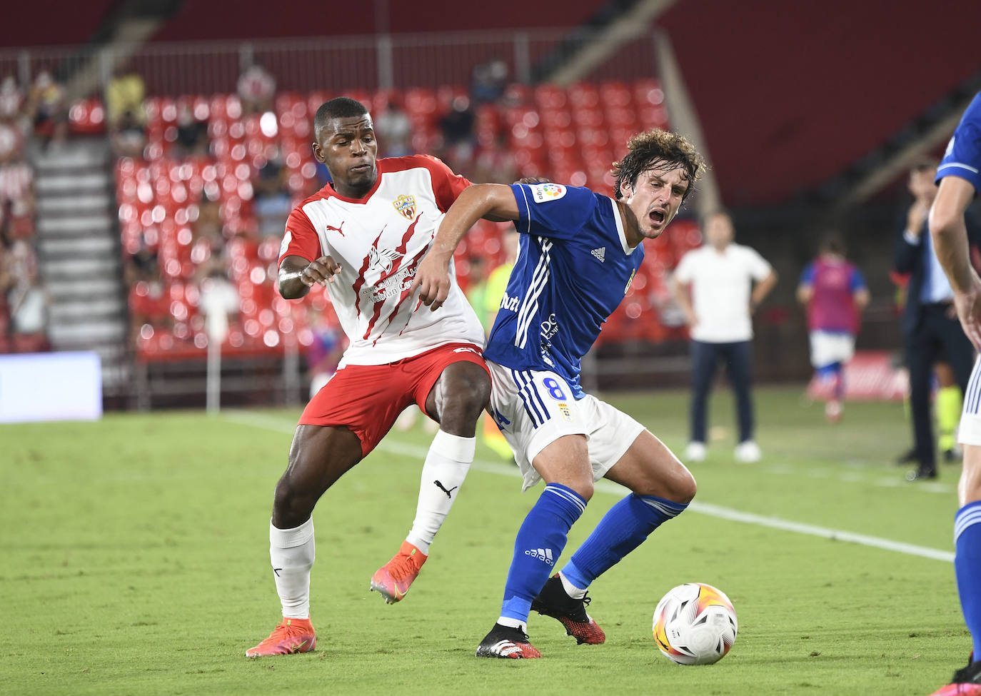 El Almería-Oviedo, en imágenes