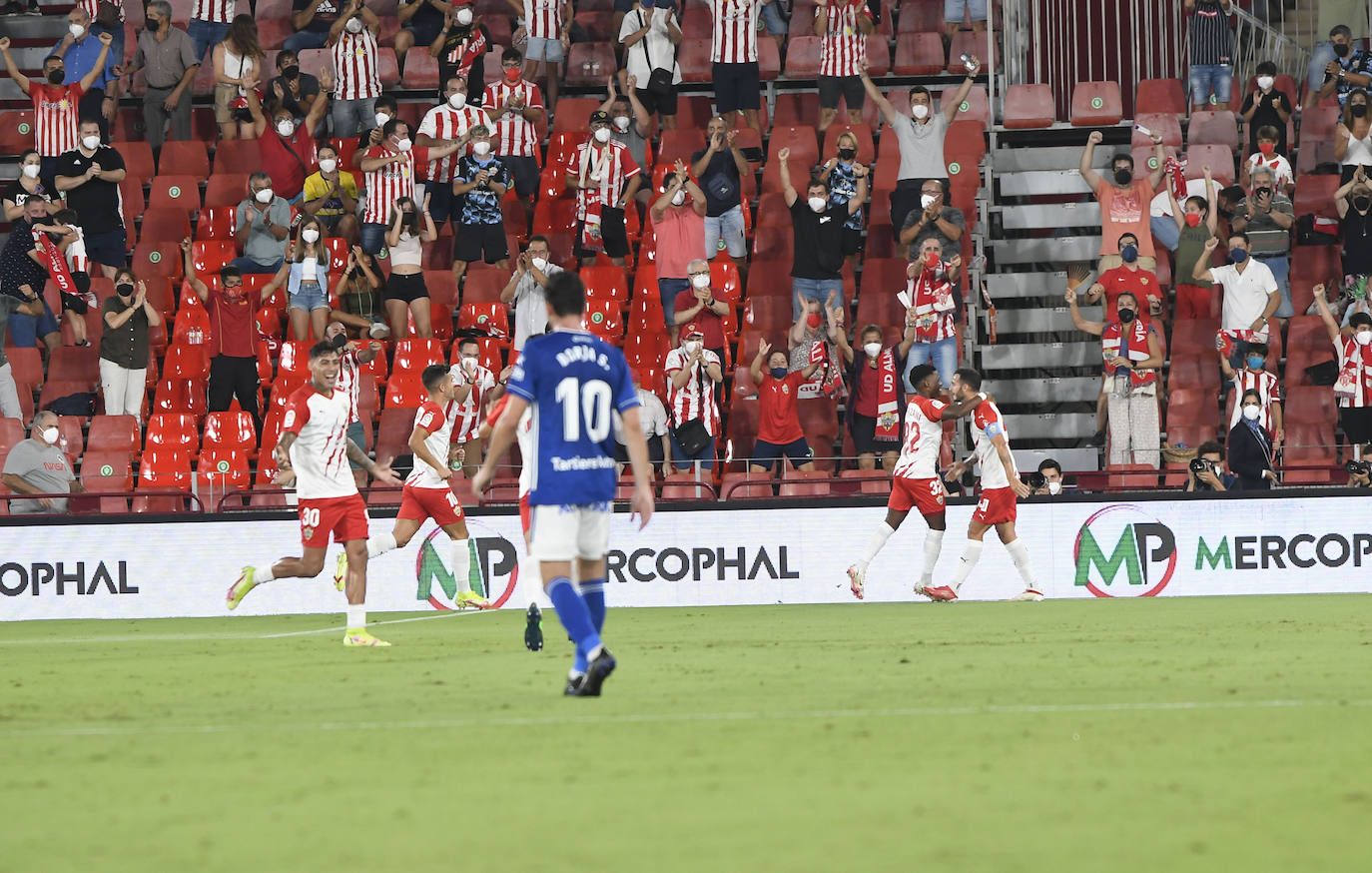 El Almería-Oviedo, en imágenes