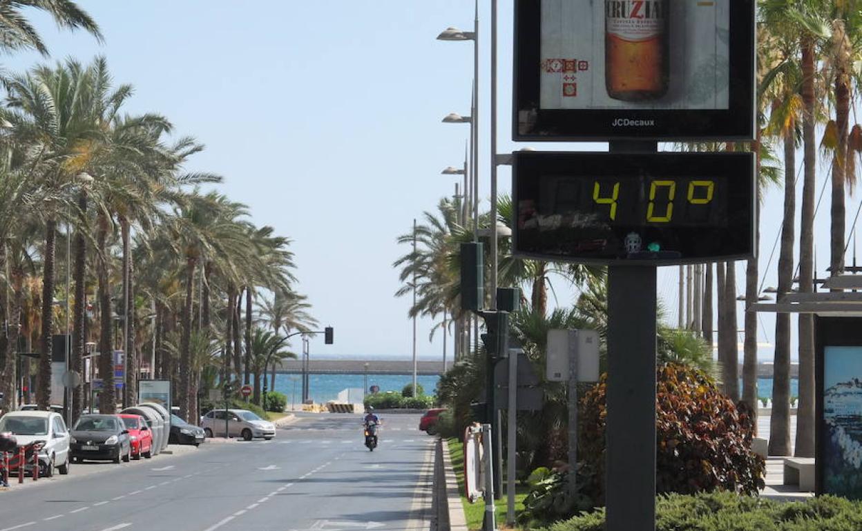 Alerta amarilla por calor extremo en 4 provincias de Andalucía: hasta 39 grados este sábado