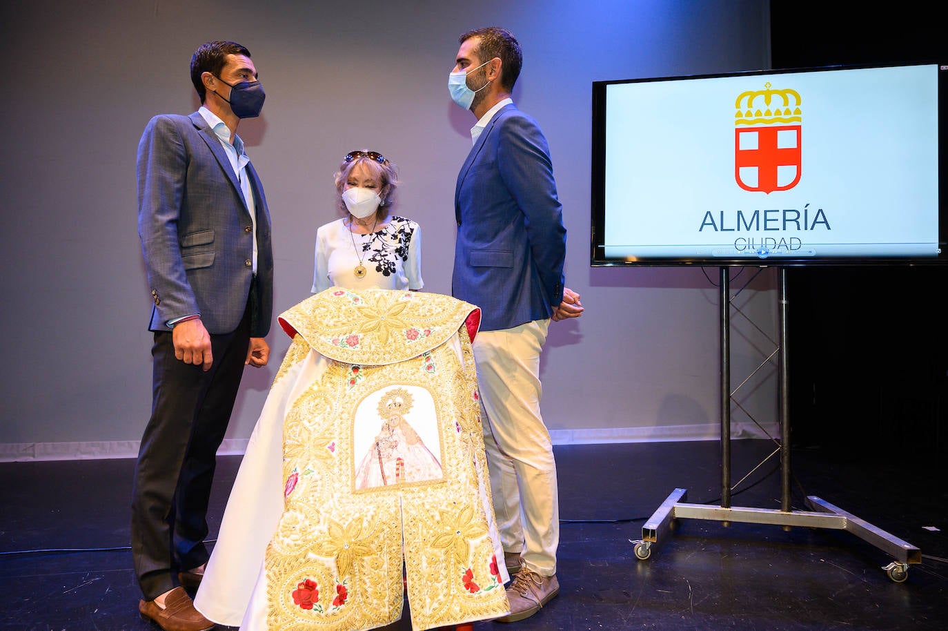 El Capote de Paseo de Maestra Nati, el premio a Paco Ureña.