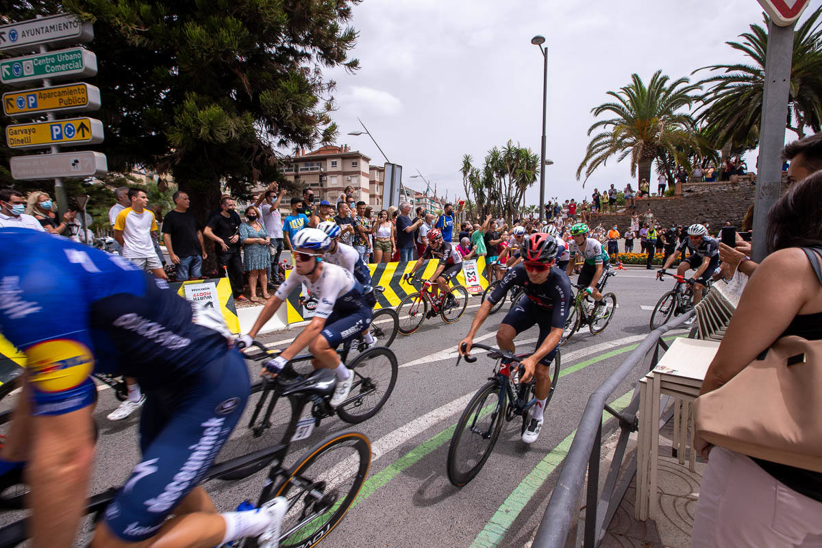 Las mejores imágenes de la ronda discurriendo por la localidad costera