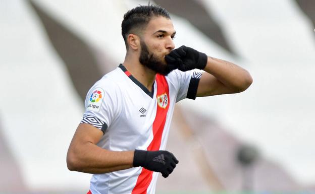 Antoñín celebra uno de sos goles en el Rayo Vallecano. 