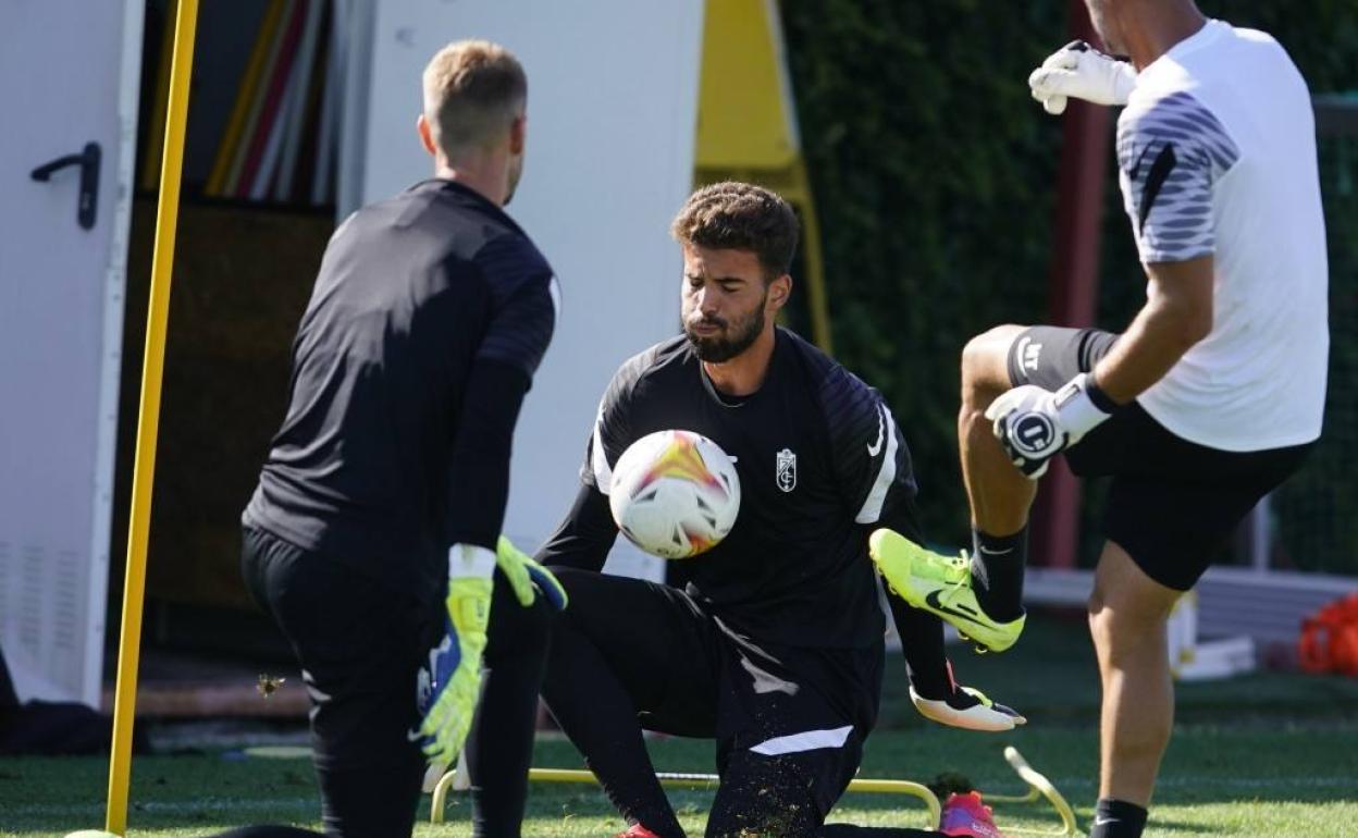 Aarón, de espaldas, y Maximiano, durante un entrenamiento. 