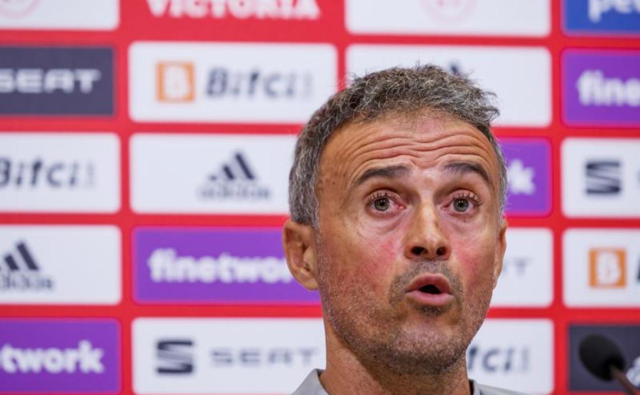 Luis Enrique, durante la conferencia de prensa de este sábado en Las Rozas. 