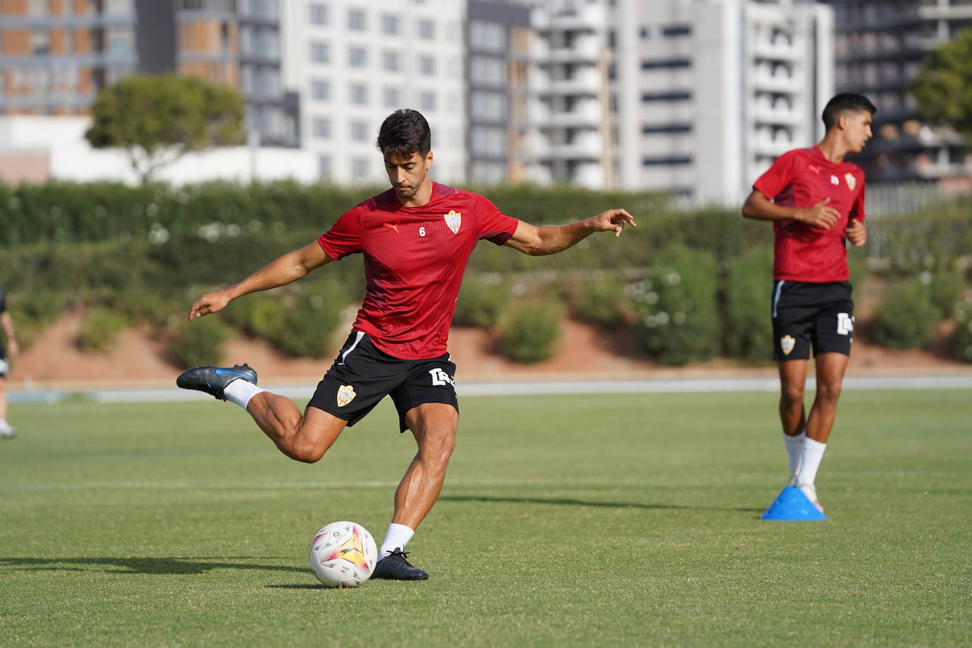 Fotos: Las imágenes del entrenamiento de la UD Almería