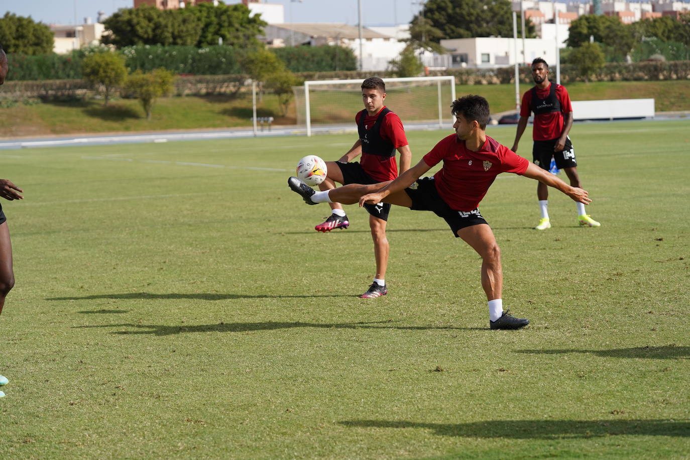 Fotos: Las imágenes del entrenamiento de la UD Almería