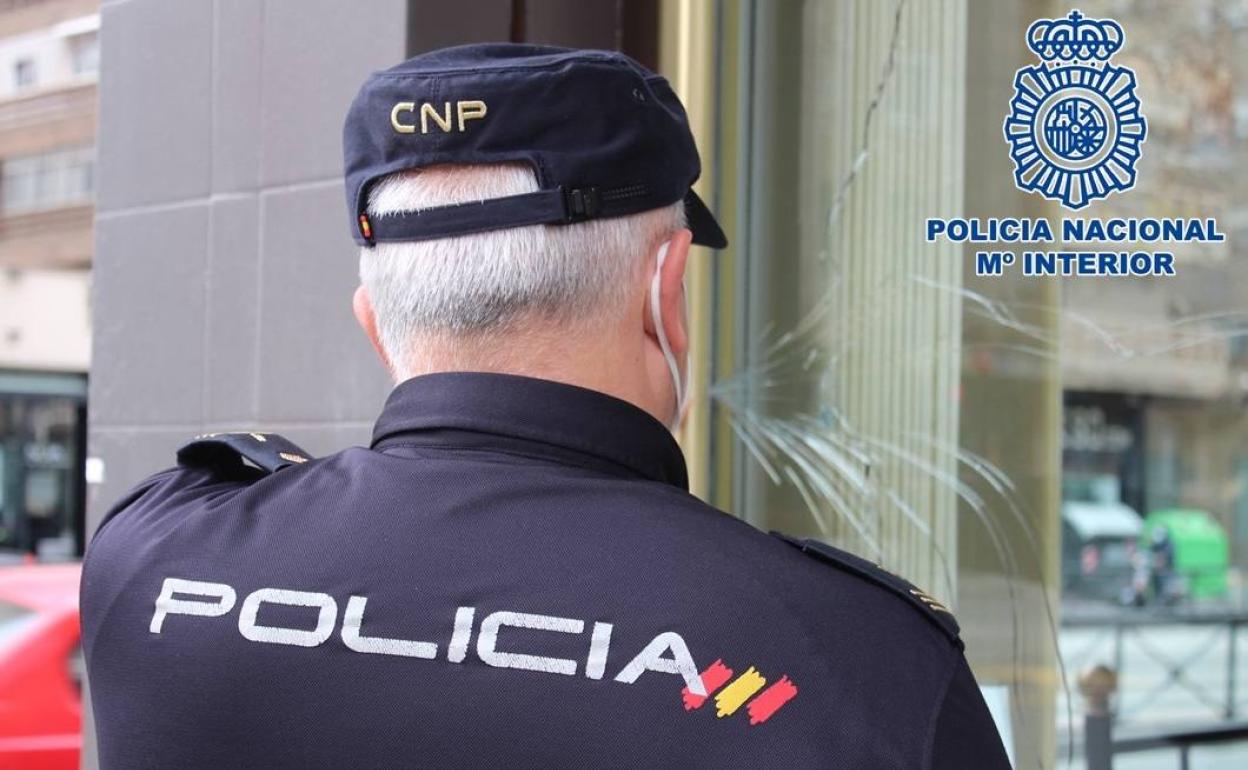 Robo en Granada: Detenida tras ser sorprendida realizando un agujero para robar en una gasolinera de Granada