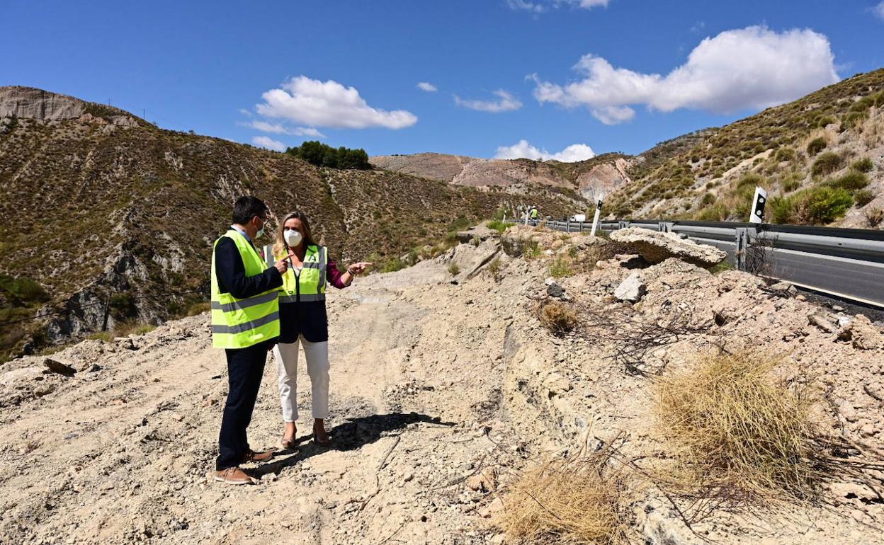 La Junta destina tres millones para evitar más desprendimientos en la carretera Cádiar-Yátor