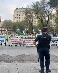 Imagen secundaria 2 - Protesta por las canalizaciones de Rules.