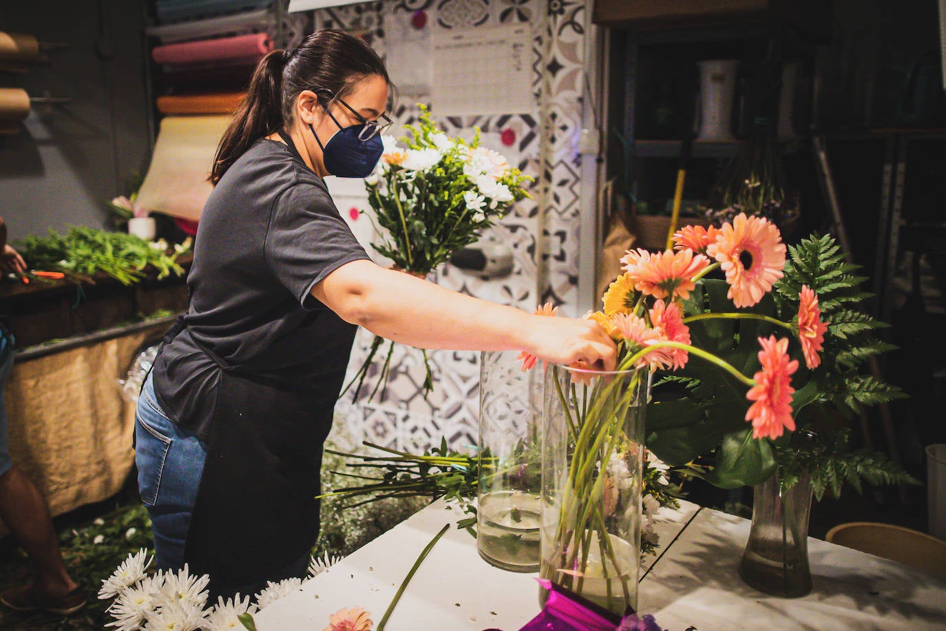 La ofrenda floral a la patrona de la ciudad regresa para celebrar su 40º aniversario, con una imagen que dista de la de otros años, pero que se asemeja a la que dejaba antes de la pandemia