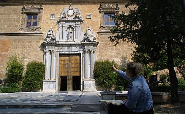 Condenada una profesora de la UGR a pagar 14.000 euros a un alumno al que mandaba mensajes