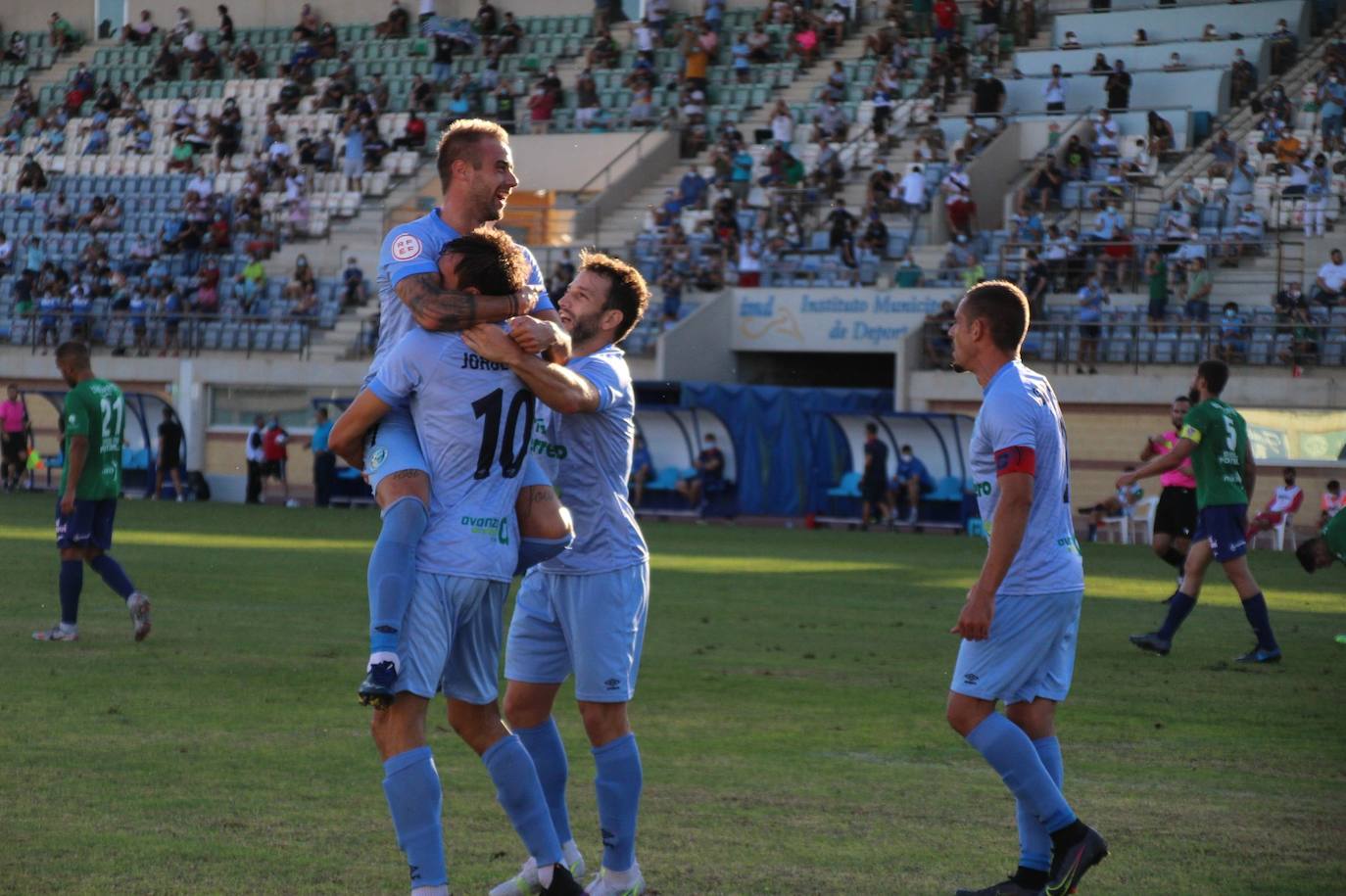 Los celestes celebran el primer gol del curso en un partido en el que lamentó el descuento. 